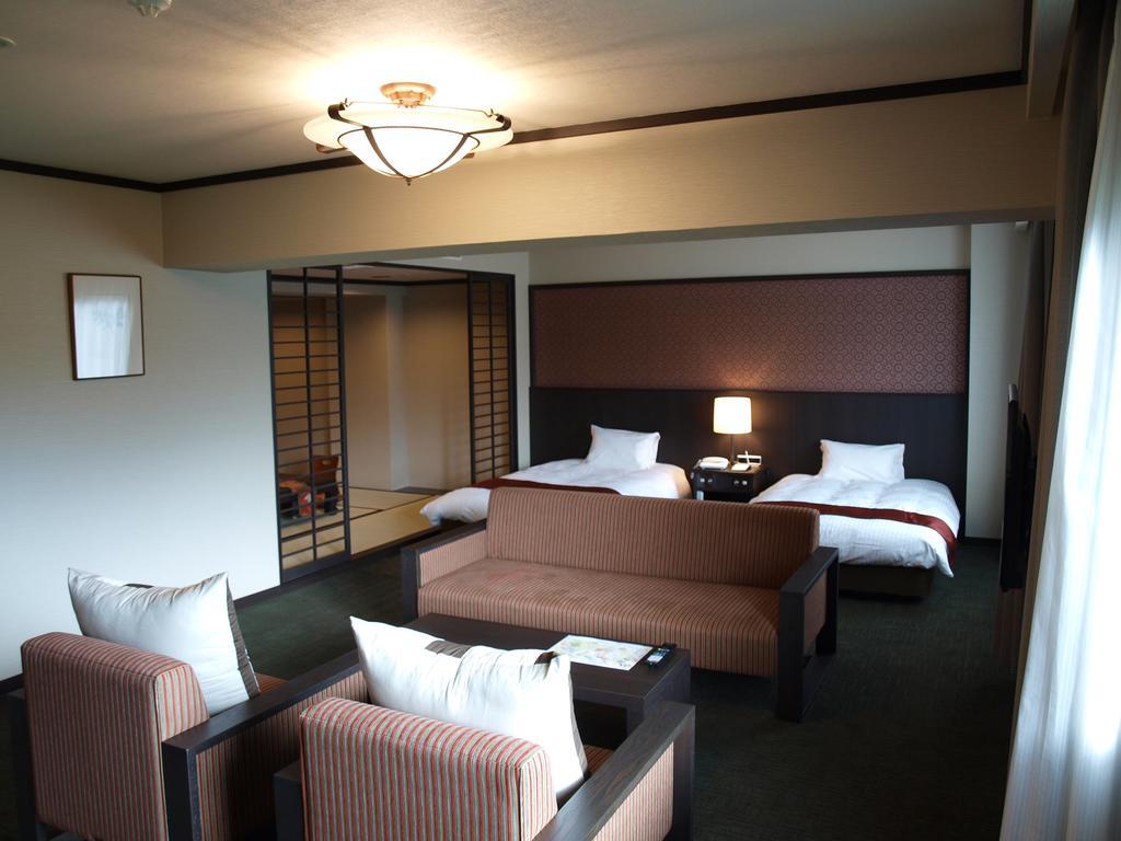 Royal Hotel Minami Hokkaido Сикабе Экстерьер фото